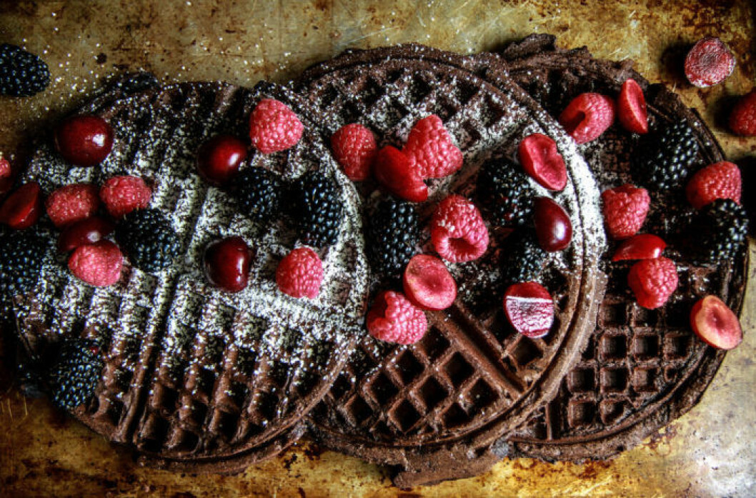 Foto: <a href="http://heatherchristo.com/2016/08/03/chocolate-waffles-vegan-and-gluten-free/" target="_blank" rel="noopener">Heather Christo</a>
