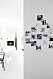 Polaroidbilder skapar en tavelvägg i miniatyr