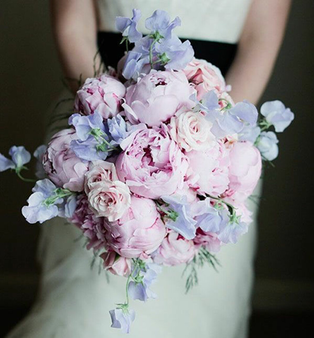 Foto via: <a href="http://j-ai-dit-oui.com/photos-de-bouquets-de-pivoines/photos-de-bouquets-de-pivoines-roses-pales/" target="_blank" rel="noopener">J’ai dit oui</a>