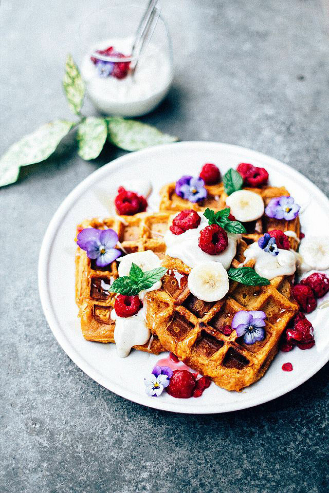 Foto: <a href="https://www.bloglovin.com/blogs/wildflower-moky-14698959/sweet-potato-waffles-cashew-cream-4904258579" target="_blank" rel="noopener">Wildflower moky</a>