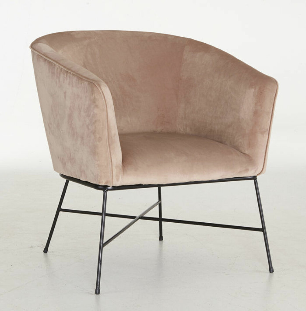 Ljusrosa fåtölj från Ellos Homes vintagekollektion