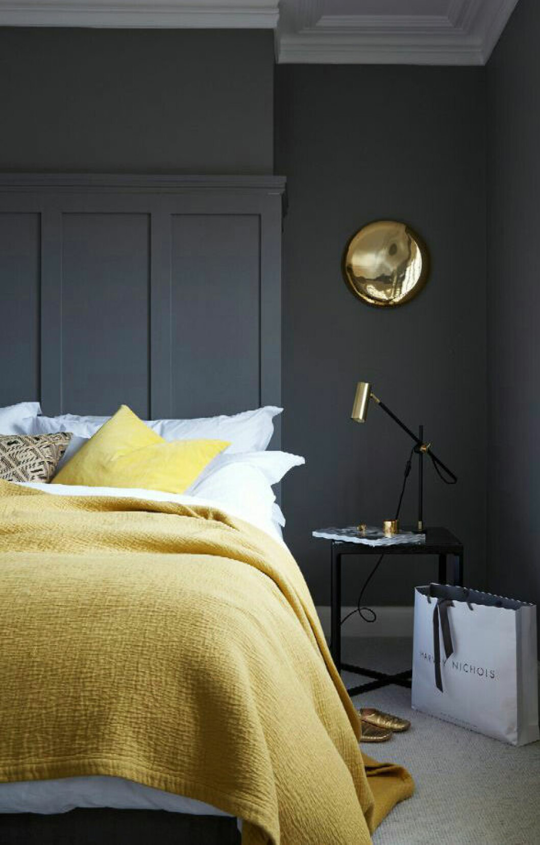 Foto via: <a href="http://www.designstyledecor.com/2016_04_01_archive.html" target="_blank" rel="noopener">Design style decor</a> 03. gula-detaljer
