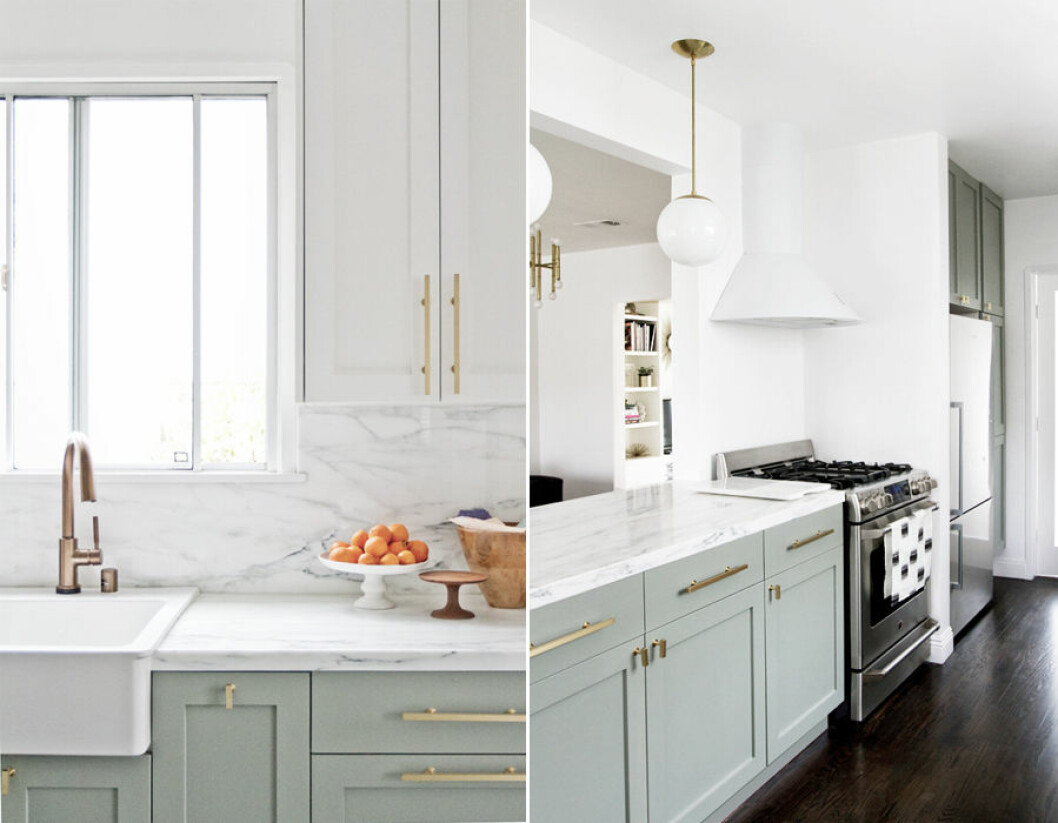 Via: <a href="http://sarahshermansamuel.com/kitchen-before-after/" target="_blank" rel="noopener">Sarah Sherman Samuel</a> Turkosa köksluckor med guld och marmorskiva
