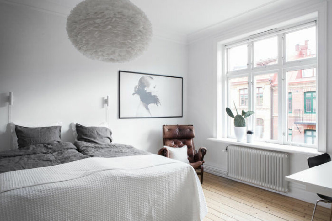 Foto: Cim Ek Styling: Sarah Widman för <a href="http://www.alvhem.com/" target="_blank" rel="noopener">Alvhem</a> Så väljer du rätt belysning för sovrummet.