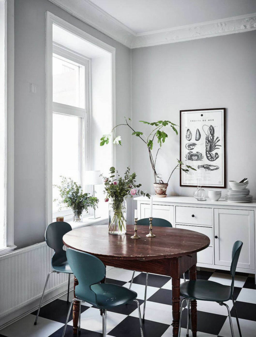 Foto: <a href="https://www.instagram.com/fotografanders/" target="_blank">Anders Bergstedt</a> Styling: <a href="https://www.instagram.com/annafurbacken/" target="_blank">Anna Furbacken</a> för <a href="https://www.instagram.com/entrancemakleri/" target="_blank">Entrance mäkleri</a>/mäklare: Erika Bergholm