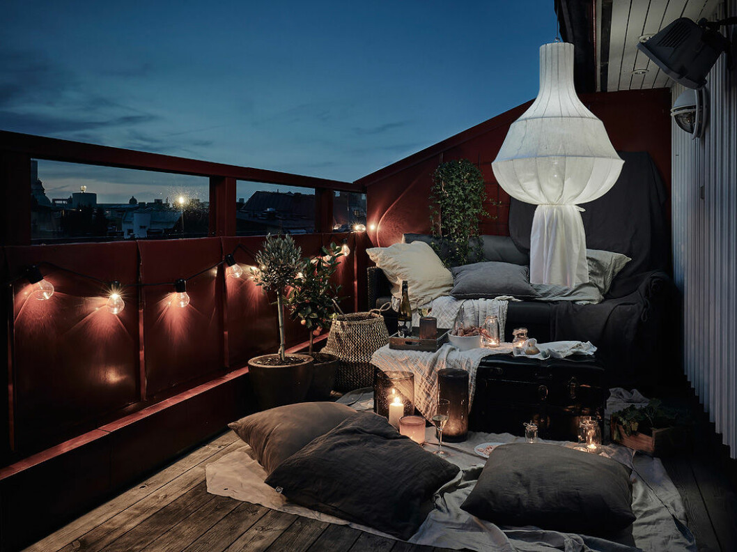 Foto: Anders Bergstedt Styling: Anna Furbacken för <a href="https://www.instagram.com/entrancemakleri/" target="_blank" rel="noopener">Entrance mäkleri</a>/mäklare: Jessica Fridstedt Balcony styling ideas and inspiration.