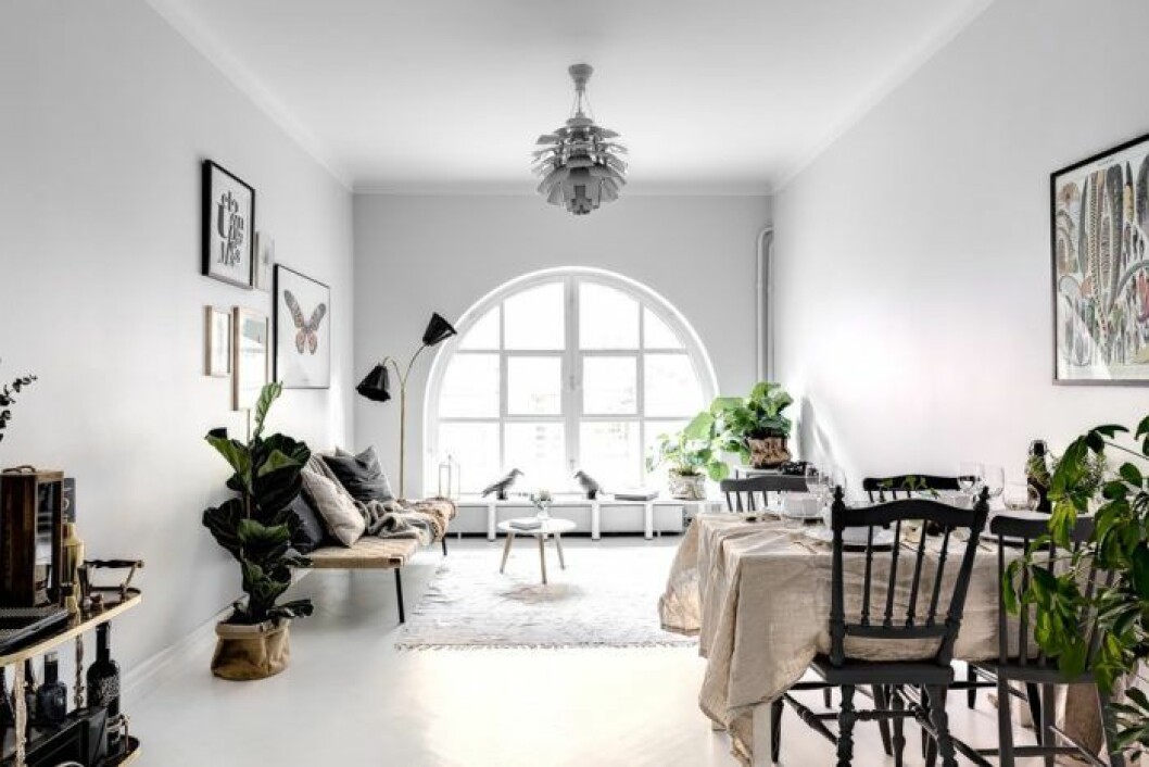 Foto och styling: Christian Olsson/<a href="https://www.instagram.com/clearcutfactory/" target="_blank" rel="noopener">ClearcutFactory</a> för <a href="http://objekt.fastighetsbyran.se/Objekt/?source=Hemnet&ObjektId=1556610&images=1" target="_blank" rel="noopener">Fastighetsbyrån</a> Så väljer du rätt belysning för vardagsrummet.