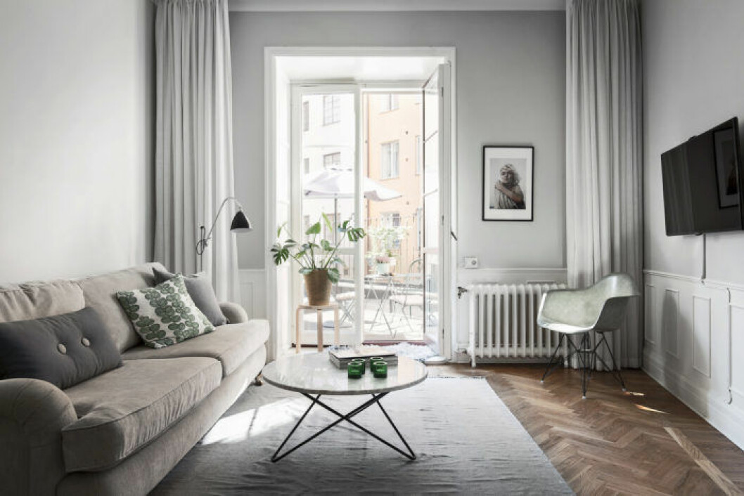 Foto: Adam Helbaoui/Kronfoto för <a href="http://alexanderwhite.se/" target="_blank" rel="noopener">Alexander White</a>/mäklare: Wilhelmina Bonde Alfvén gardiner-vrum