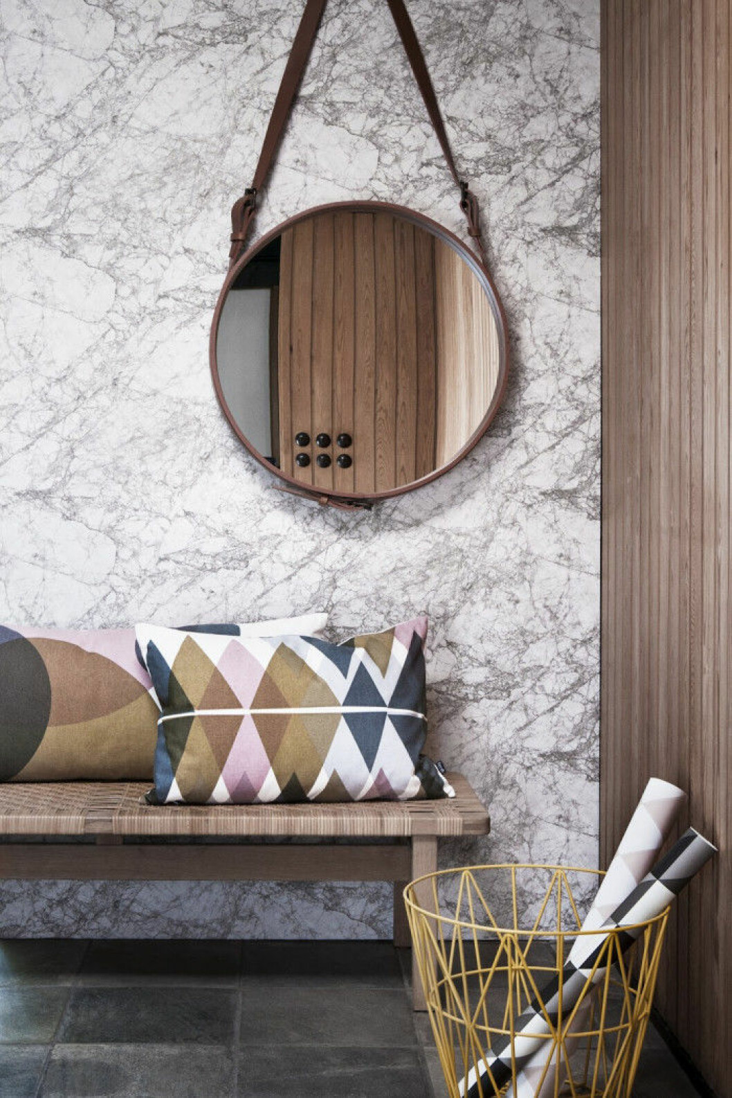 Foto: <a href="http://www.fermliving.com/webshop/shop/marble-wallpaper-grey.aspx" target="_blank" rel="noopener">Ferm Living</a> 07. wall-paper-ferm-living