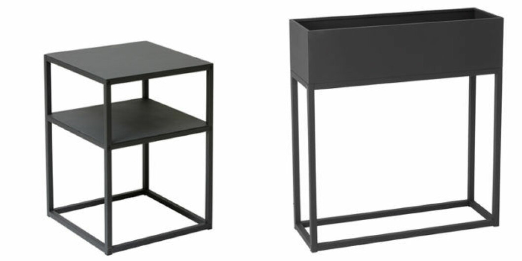 1 299 kronor/styck. Sidobänk och blombord.