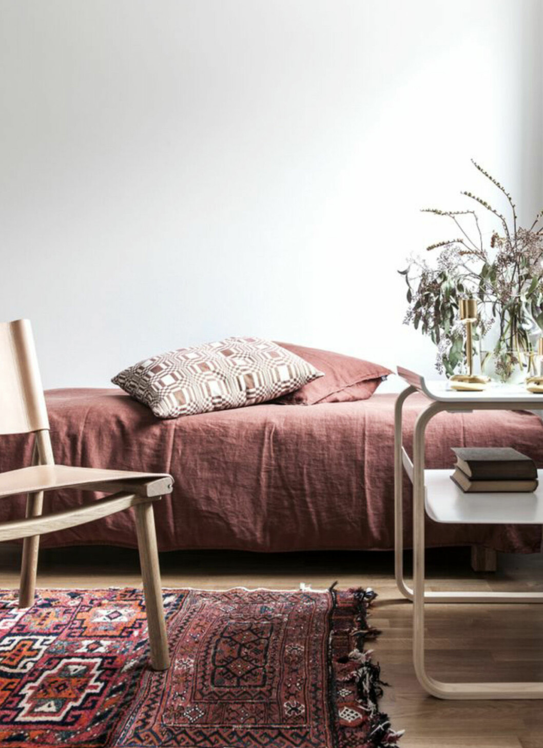 Foto: Pauliina Salonen Styling: Minna Jones via Coco Lapine design Sovrum som färgmatchar med rostrött