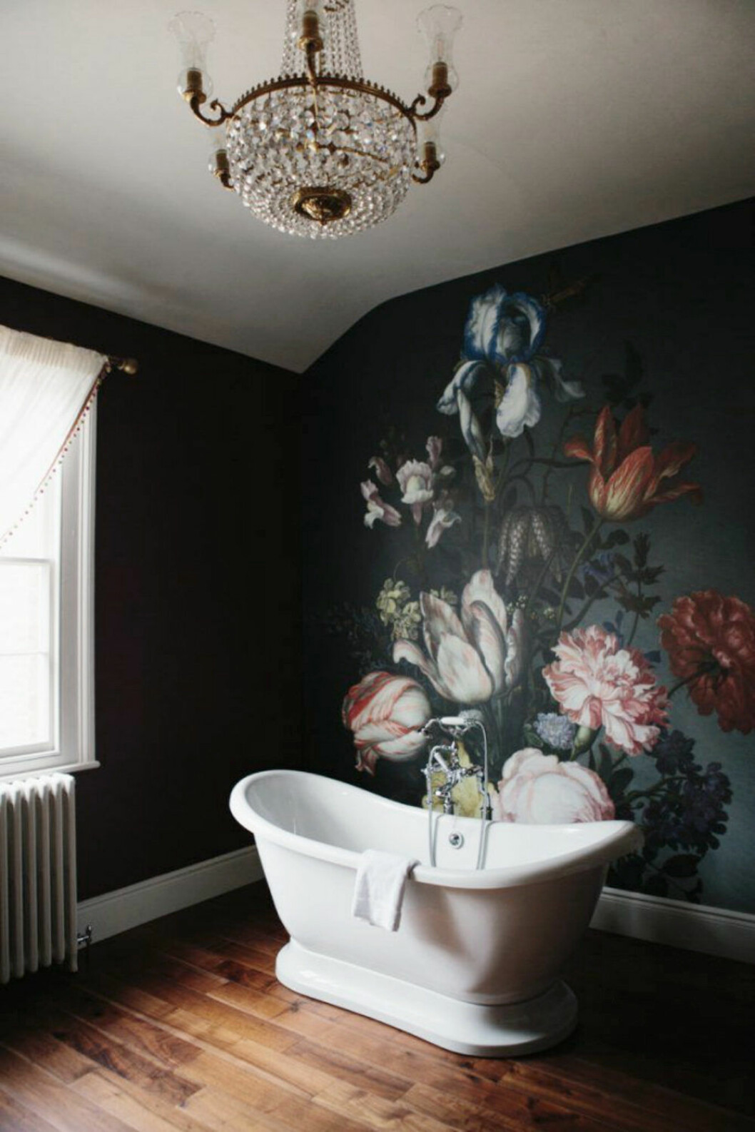 Foto: <a href="http://www.luxxu.net/blog/bathroom-lighting-ideas-need-use-2017/" target="_blank" rel="noopener">Luxxu</a>