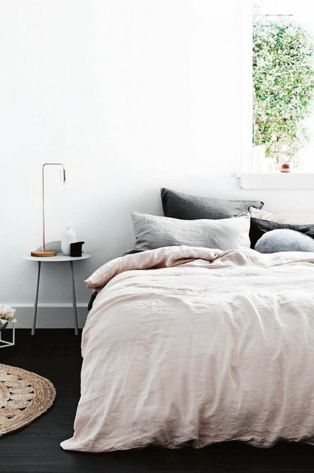 Via: <a href="http://ohmydrifter.com/2015/12/07/9-cozy-bedrooms/" target="_blank">Oh My Drifter</a> 09. pastell