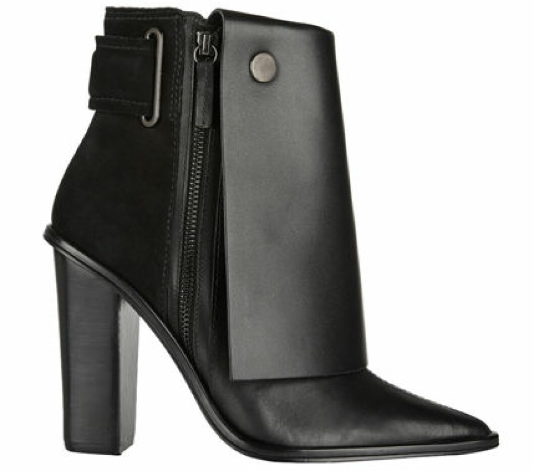 1. Stövlet, 6097 kr, Tibi