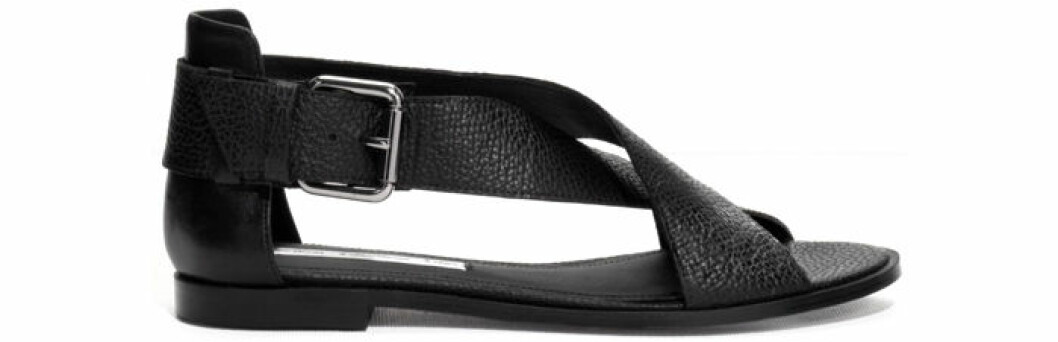 10. Sandal, 750 kr, & other stories1