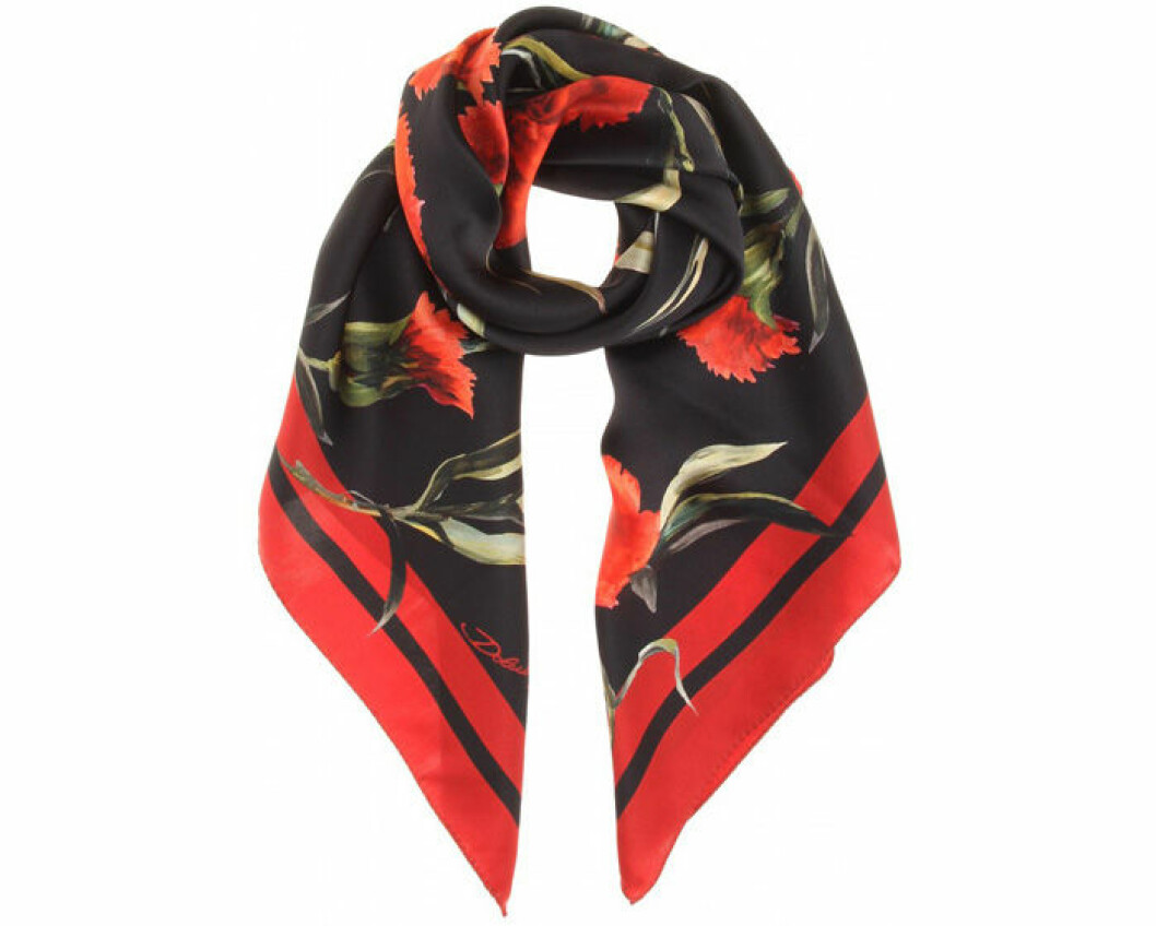 10. Scarf, 2622 kr, Dolce & Gabbana Mytheresa.com
