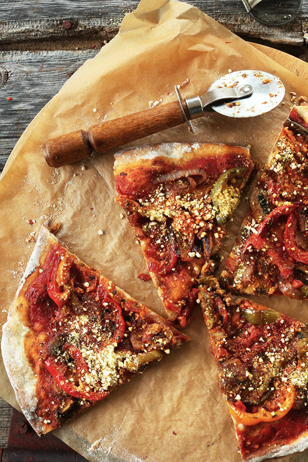 <em>Recept och foto: <a href="http://minimalistbaker.com/my-favorite-vegan-pizza/#comment-300919" target="_blank" rel="noopener">Minimalist Baker</a></em> 10. Vegan-Sauteed