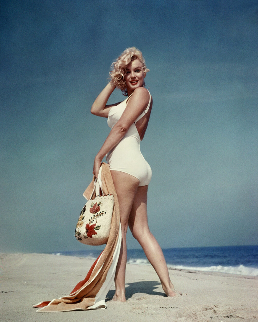 MARILYN MONROE, AMAGANSETT BEACH, LONG ISLAND, NEW YORK, AMERICA - 1957