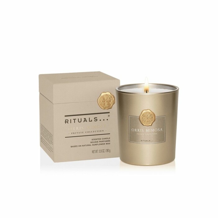 Guldigt vackert glas och mjuk, varm doft från Rituals.