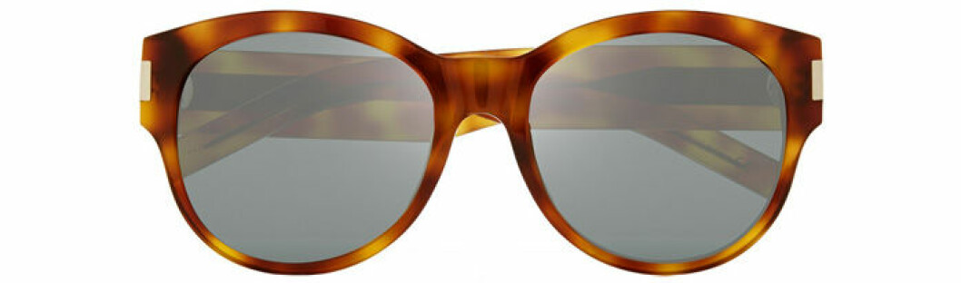 12. Solglasögon, 2340 kr, Saint Laurent Net-a-porter.com 1