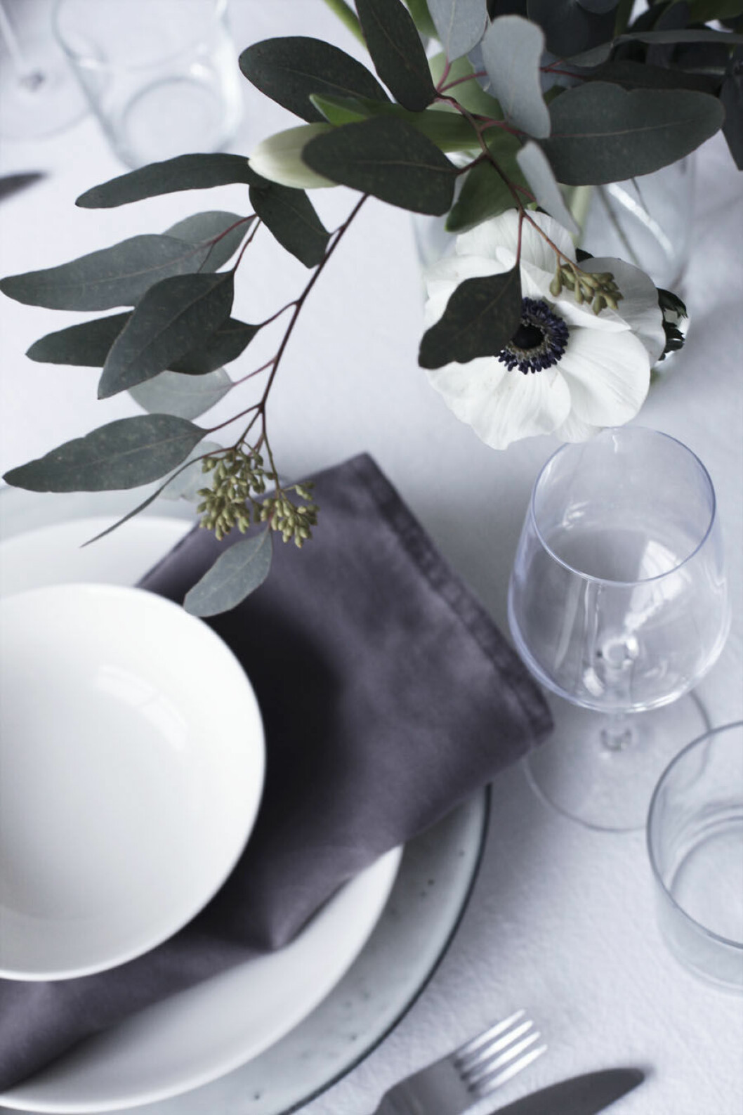Foto: <a href="http://elisabethheier.no/category/styling-2/table-setting/" target="_blank" rel="noopener">Elisabeth Heier</a> Tygservetter dukning