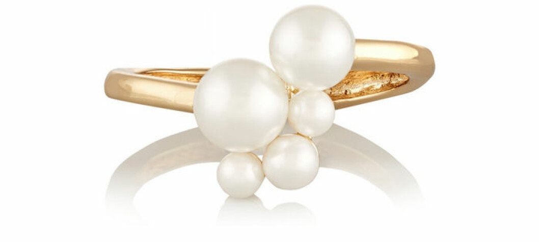 14. Armband, 1872 kr, Kenneth Jay Lane Net-a-porter.com