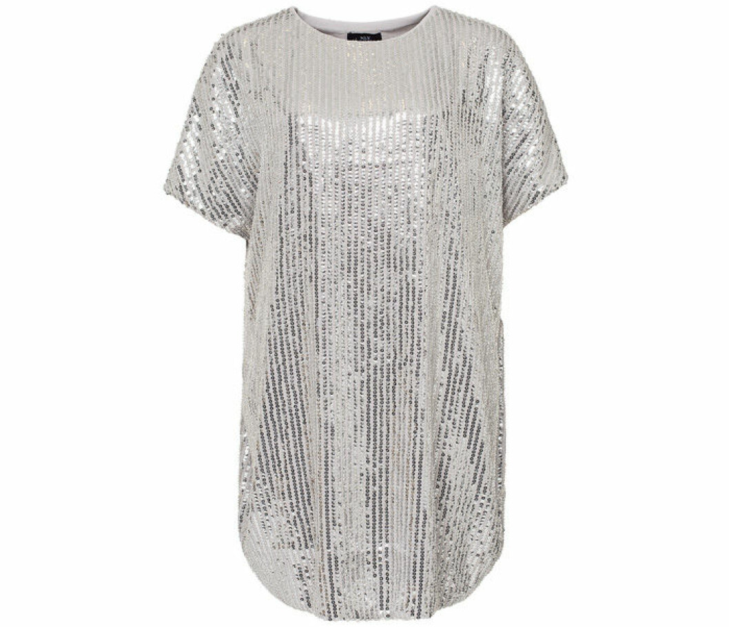 14. Klänning, 899 kr, NLY Icons