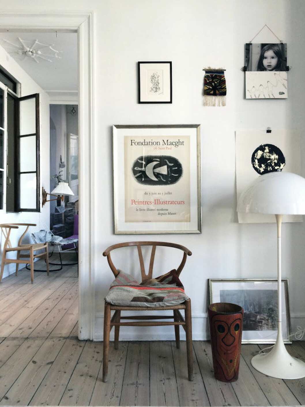 Via: <a href="http://www.myscandinavianhome.com/2015/09/a-fab-copenhagen-home-revisited.html" target="_blank" rel="noopener">My Scandinavian Home</a> Gammeldagsa tavlor