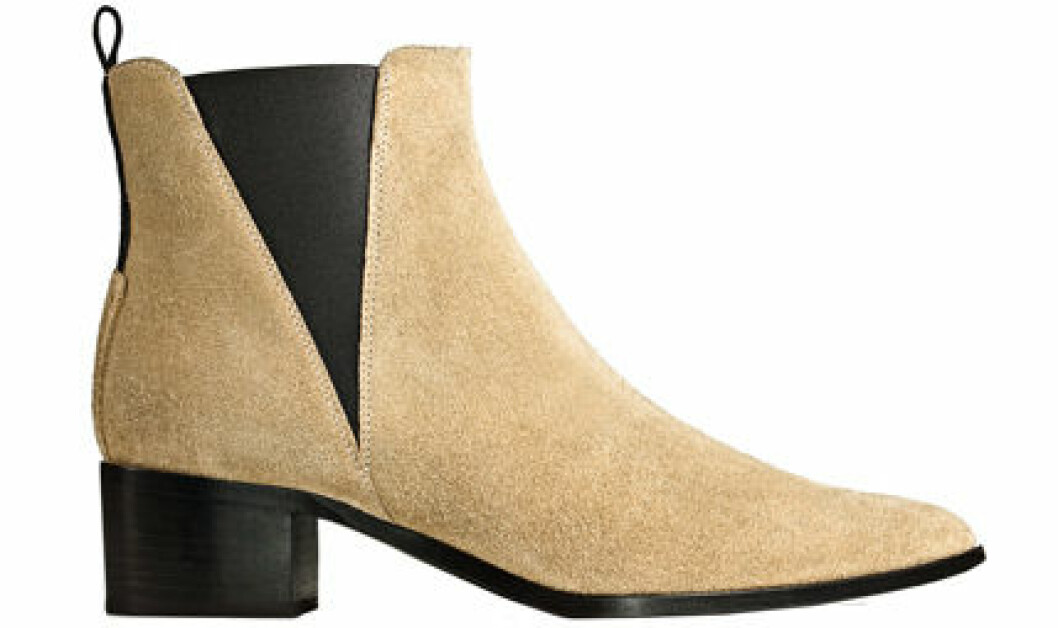 15. Boots, 3 295 kr, Acne studios