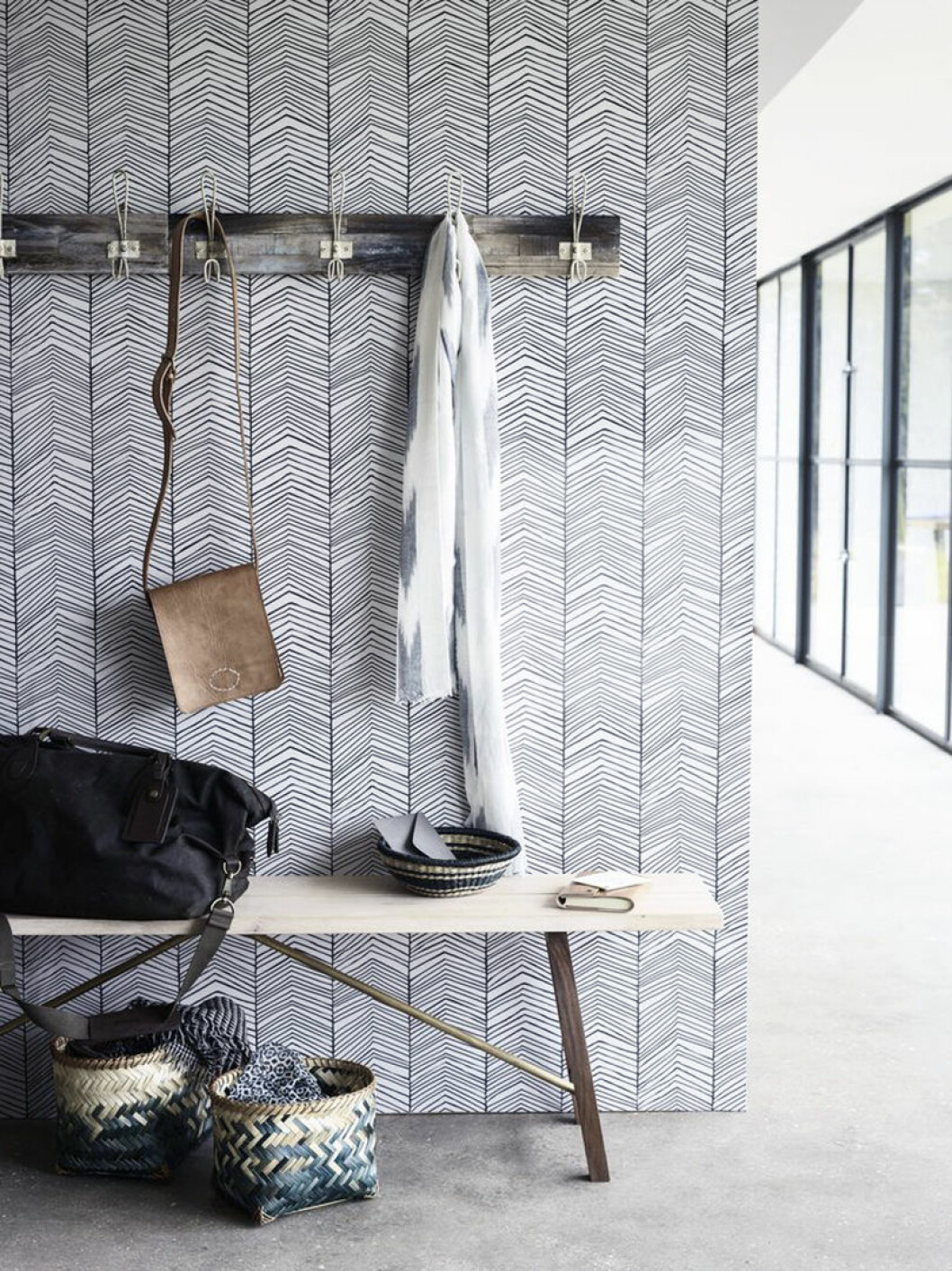 Foto via: BNZ Good Home Hall med en dekorativ tapet