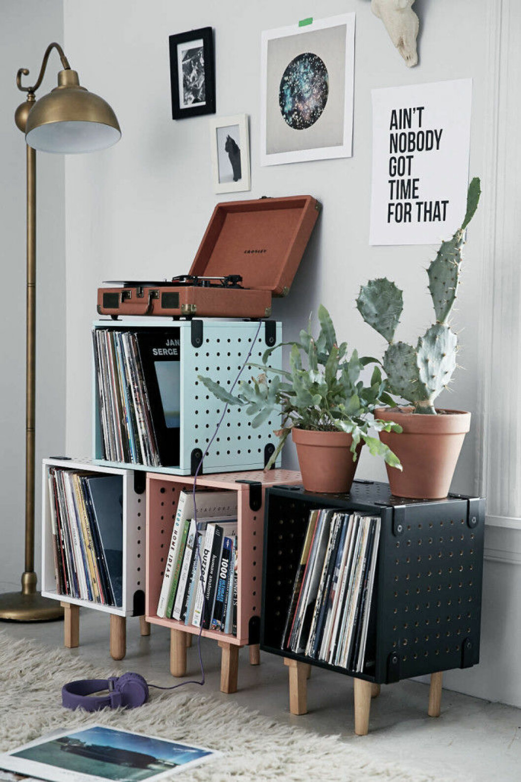 Via: <a href="http://mariekke.fr/ranger-ses-vinyles/" target="_blank" rel="noopener">Mariekke</a> Vinylspelare, vinylbackar