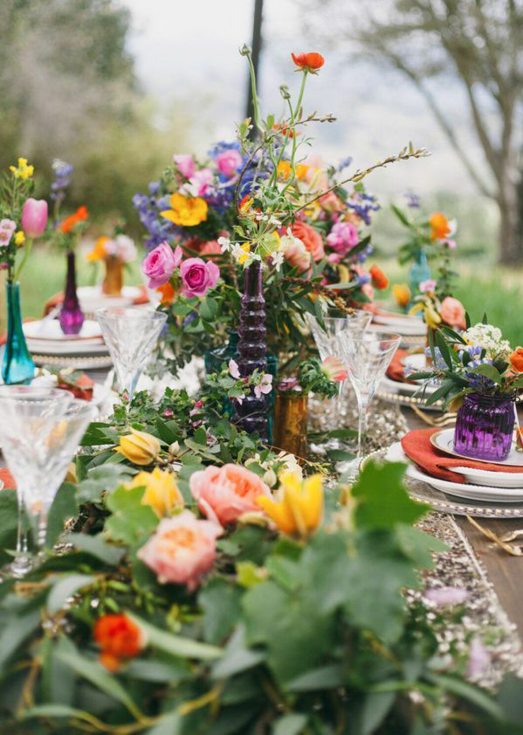 Foto: Beautiful bridal dukning full av färger