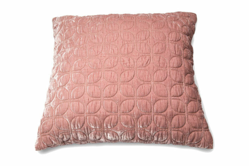 Mjukt kuddfodral i rosa sammet