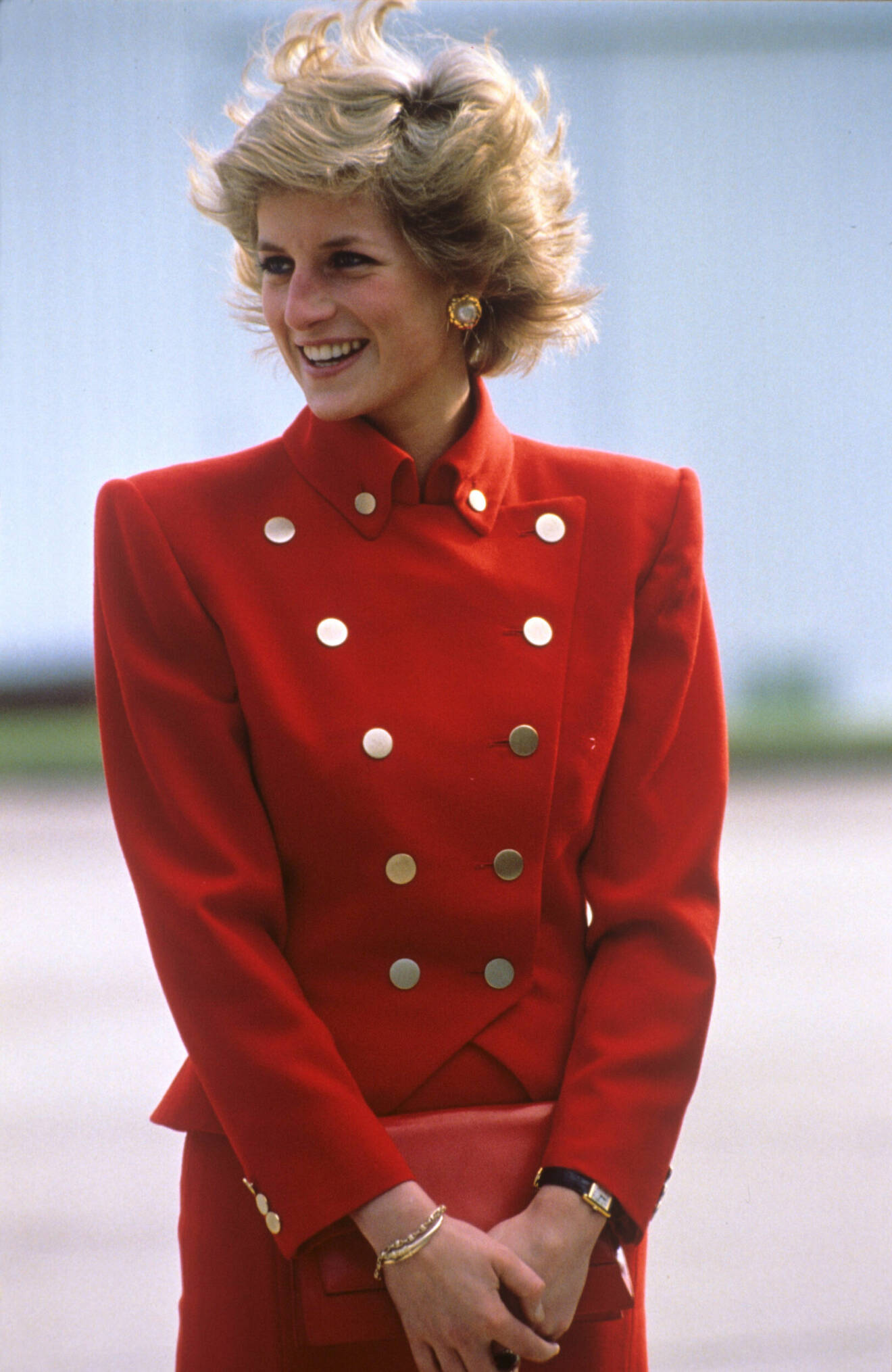 Diana i röd kavaj och mycket volym i håret 1989.