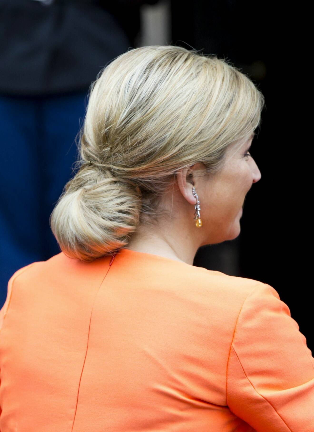 Drottning Máxima med en låg knut 2013.