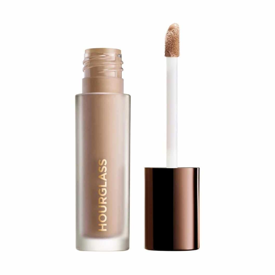 Lyxig concealer som ger hållbart resultat. Veil retouching fluid från Hourglass.