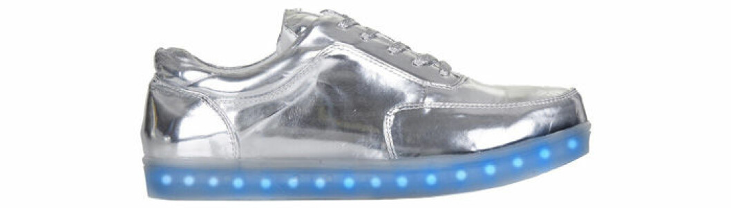 3. Lysande sneaker, 925 kr, Topshop