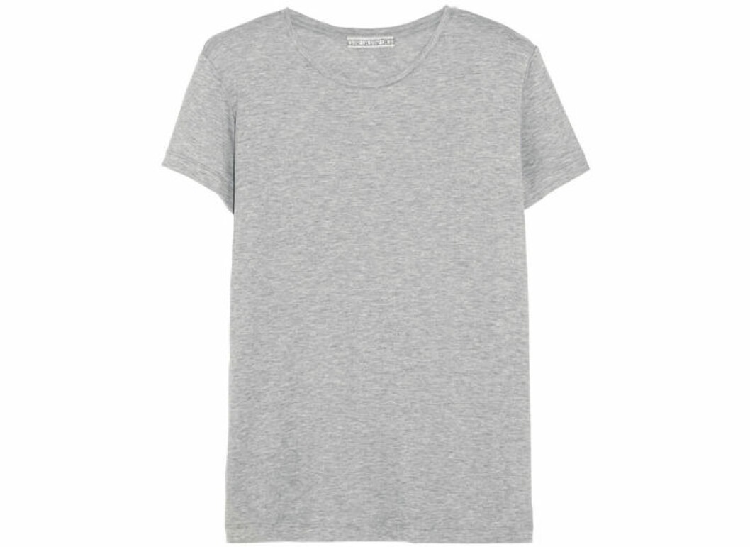 3. T-shirt, 562 kr, Dagmar Net-a-porter.com