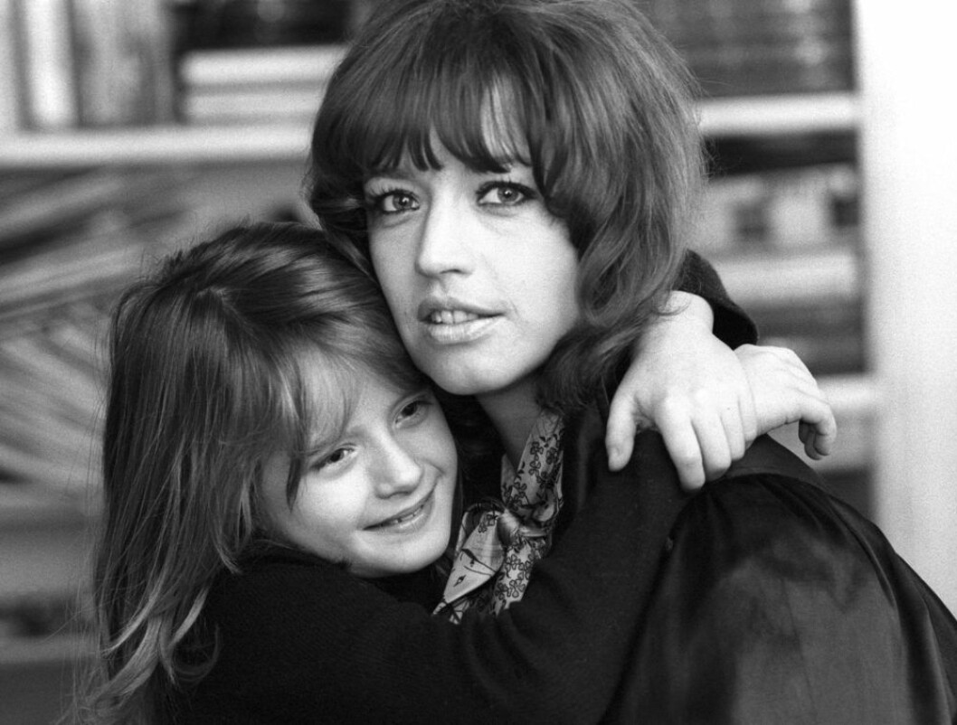 Barbro Lill-Babs Svensson 1974, tillsammans med dottern Kristin Kaspersen.