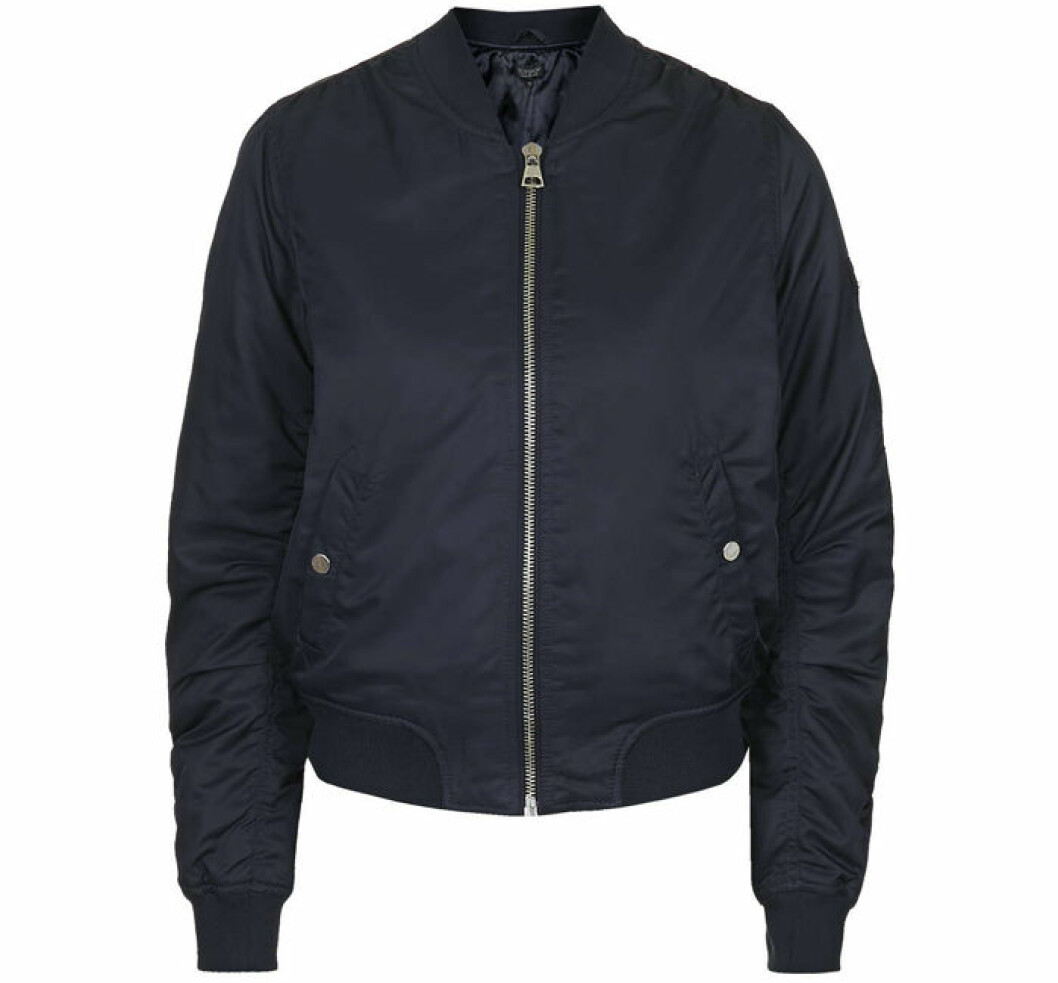 4. Bomberjacka, 713 kr, Topshop
