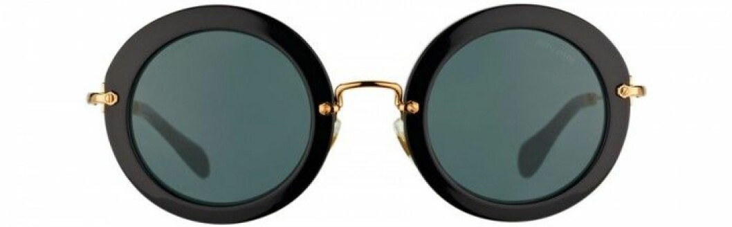 4. Solglasögon, 2 495 kr, Miu Miu Loveeyewear.se