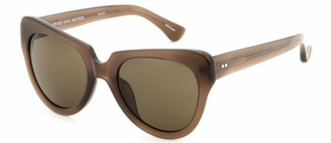 4. Solglasögon, 2577 kr, Dries van Noten Mytheresa.com
