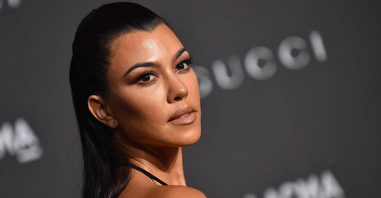 När Kourtney Kardashian lät sina 100 miljoner följare veta att munskydd ökar riksen för cancer, överöstes hon av kritik.