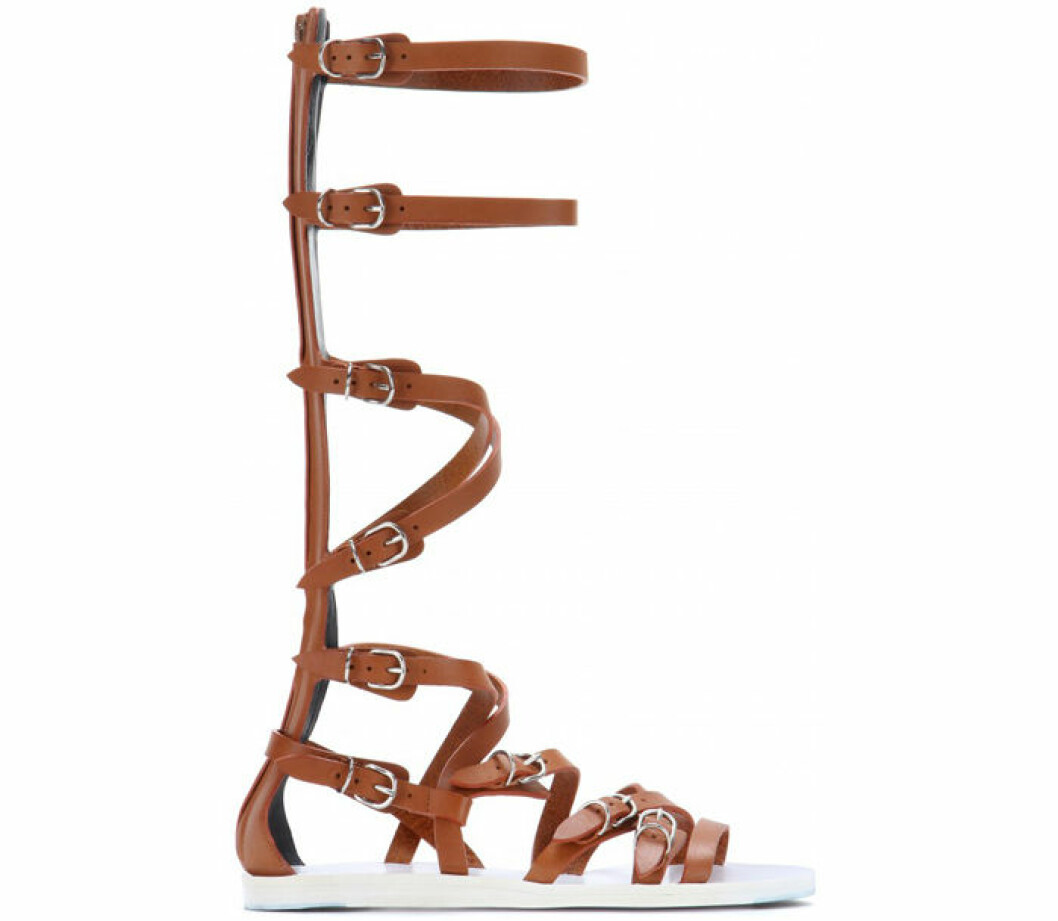 5. Sandal, 7262 kr, Balenciaga Mytheresa.com