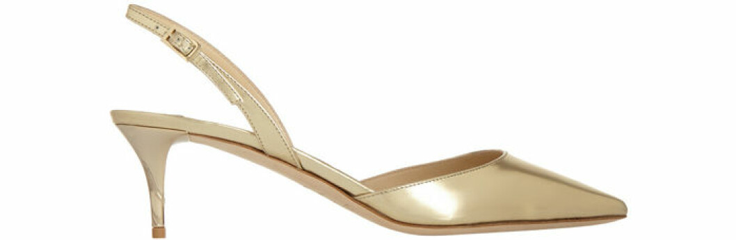 6. Sling back, 4627 kr, Jimmy Choo Net-a-porte.com