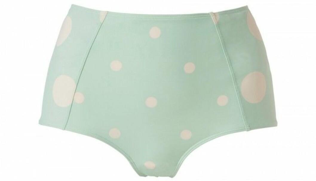 7. Bikinitrosa, 100 kr, Monki