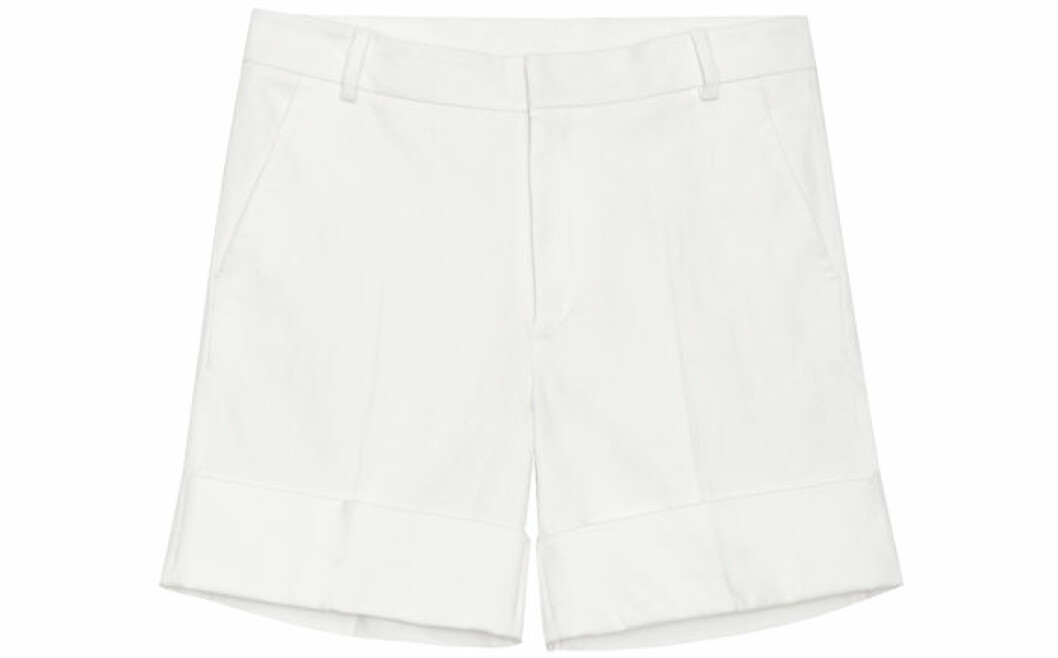 7. Shorts, 2400 kr, Totême