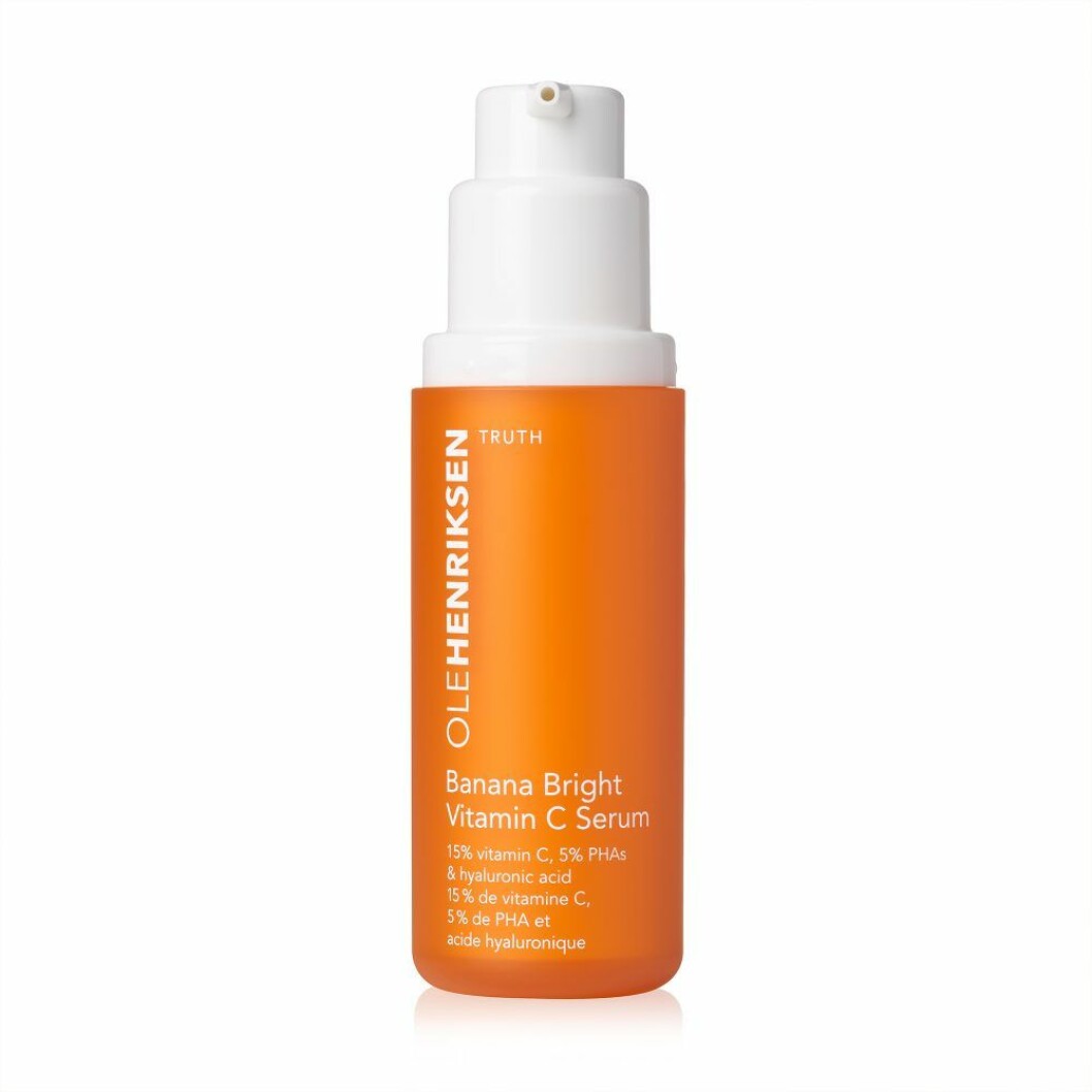 Ole Henriksens Banana bright vitamin C serum är en härlix mix av fukt och lystergivande ingredienser. Ole Henriksens Banana bright vitamin C serum