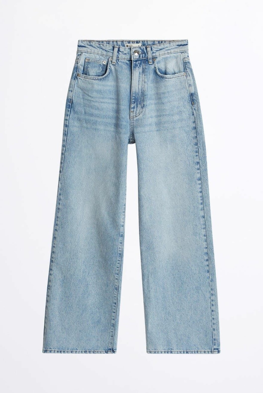 Ljusa jeans med vida byxben från Gina Tricot.