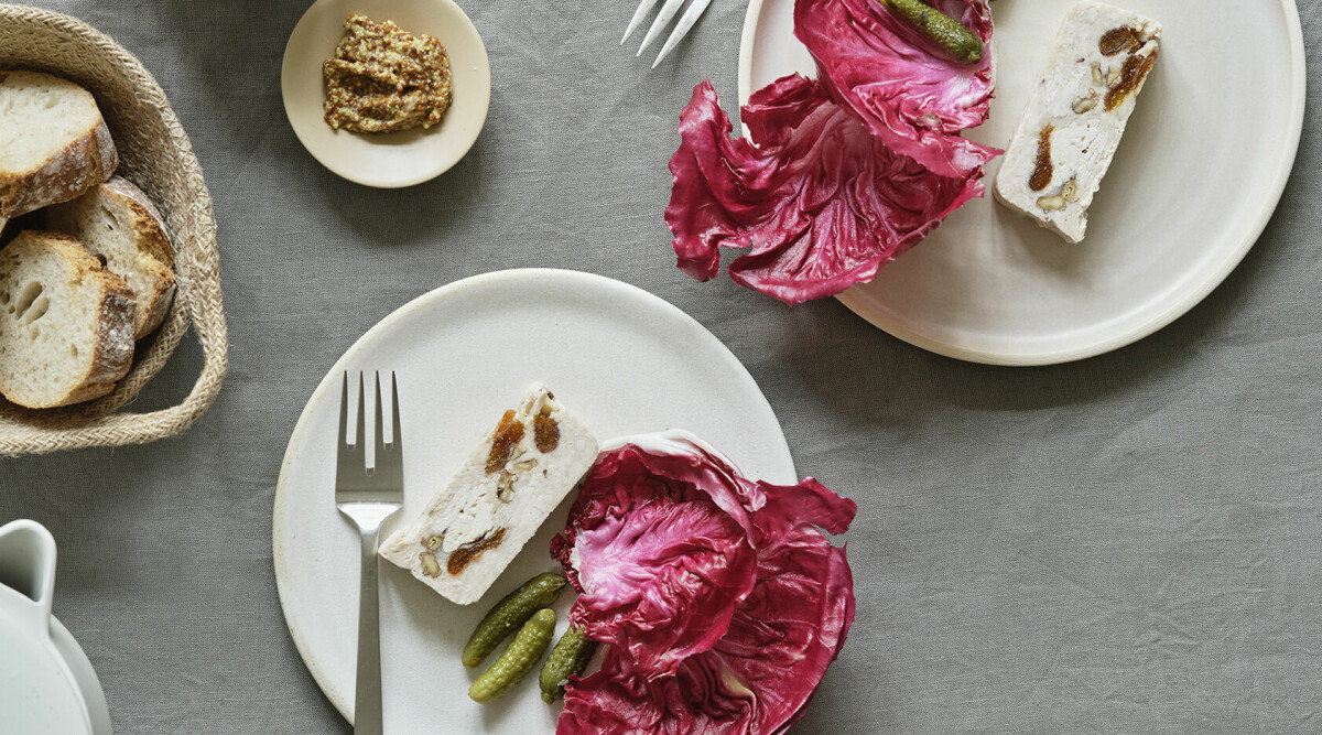 Kycklingterrine med aprikos och valnötter